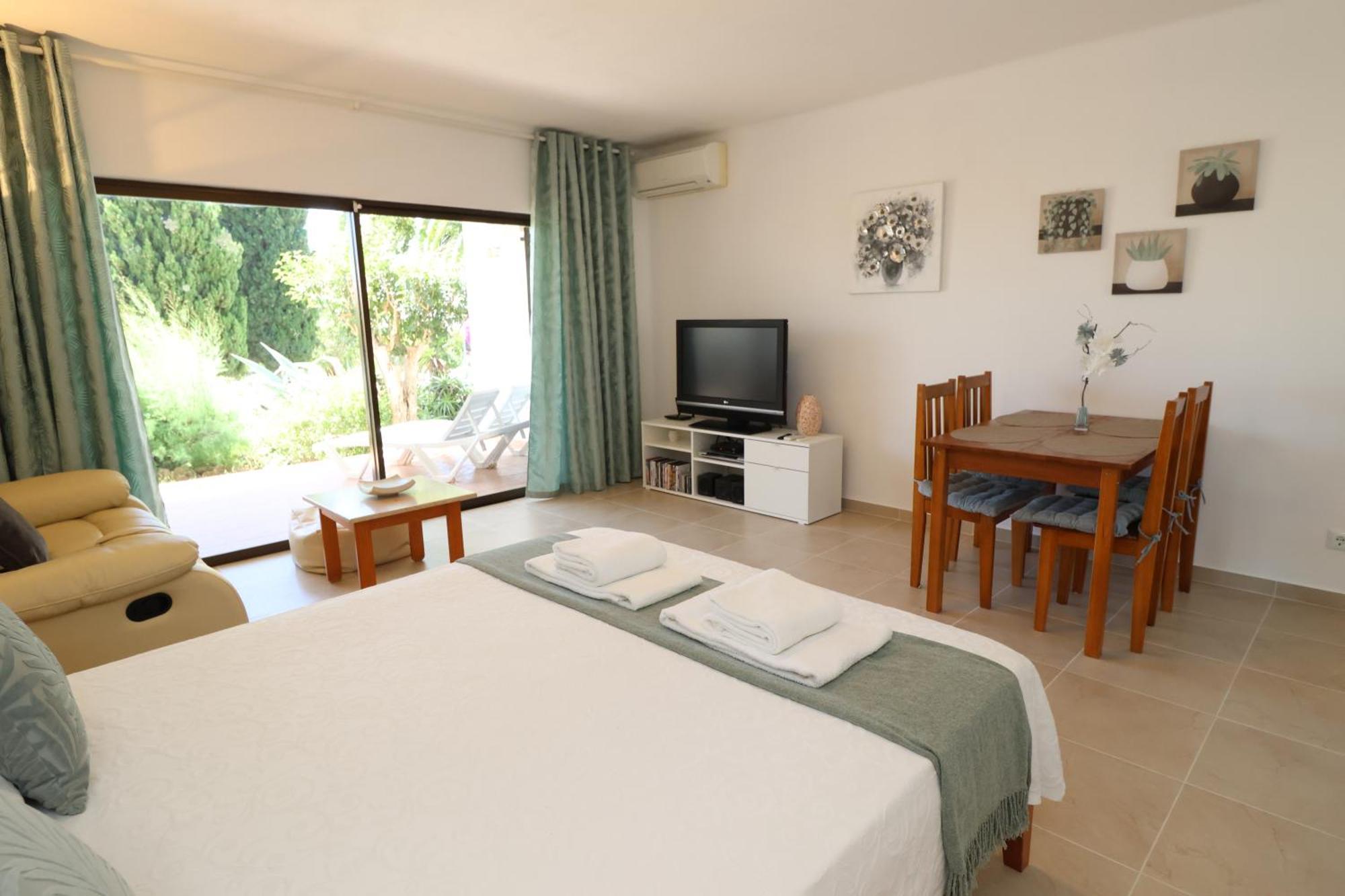 Camelia 52 Beach Studio Apartment - Sao Rafael, Albufeira Esterno foto